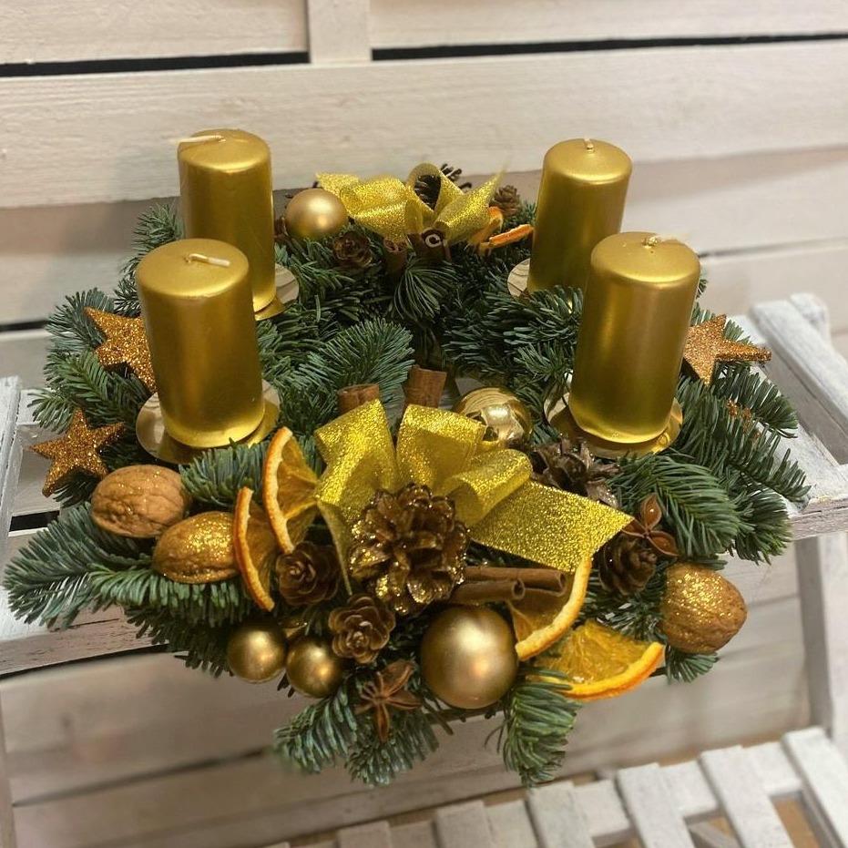 Adventní věnec zlatý - Freja Květinářství