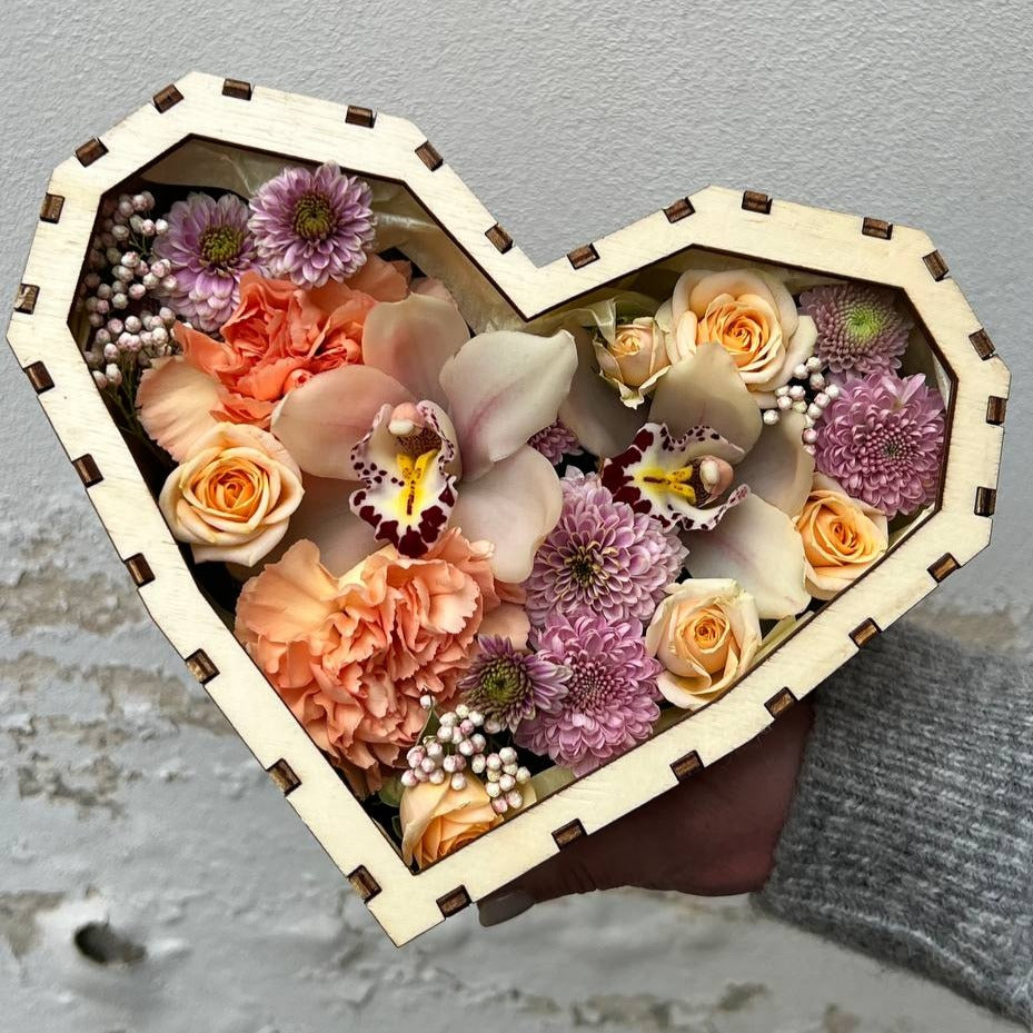 Srdcová dřevená krabička