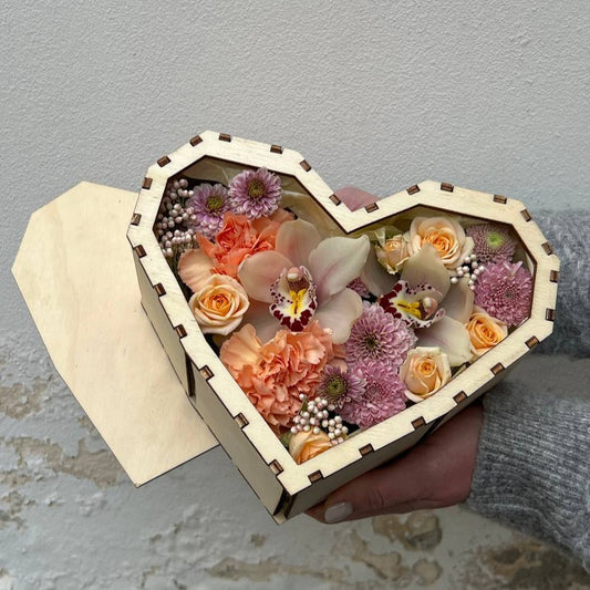 Srdcová dřevená krabička