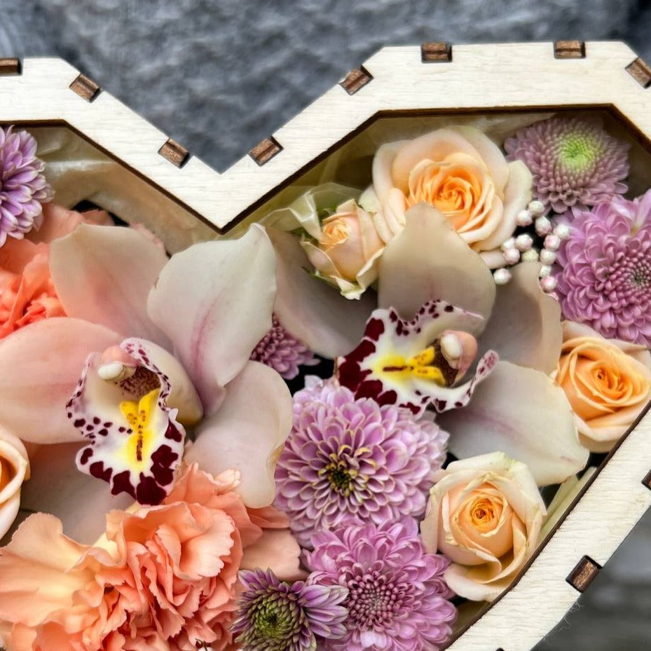 Srdcová dřevená krabička