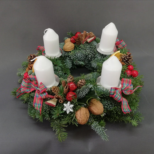 Adventní věnec klasický - Freja Květinářství