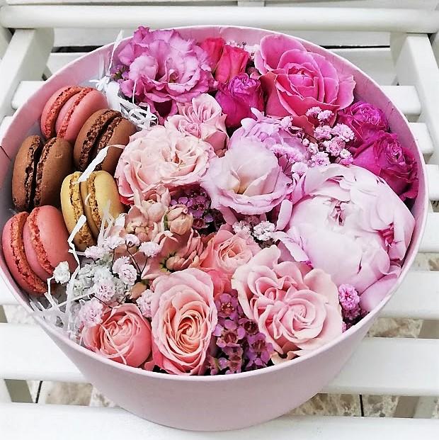 Květiny a makronky #5 - Freja Květinářství