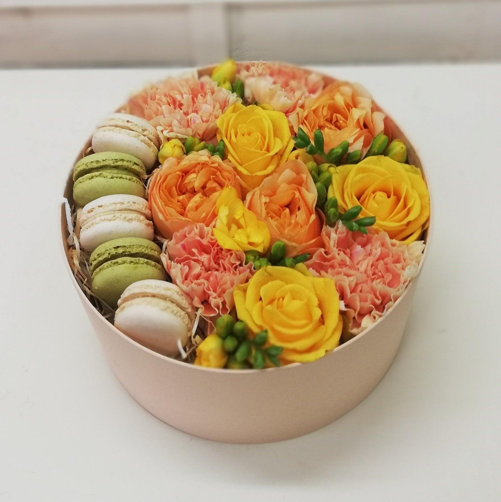 Kulatá krabička "Jaro" - Freja Květinářství