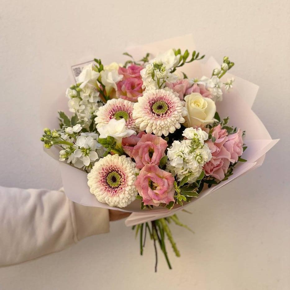 Kytice "Peach pie" - Freja Květinářství