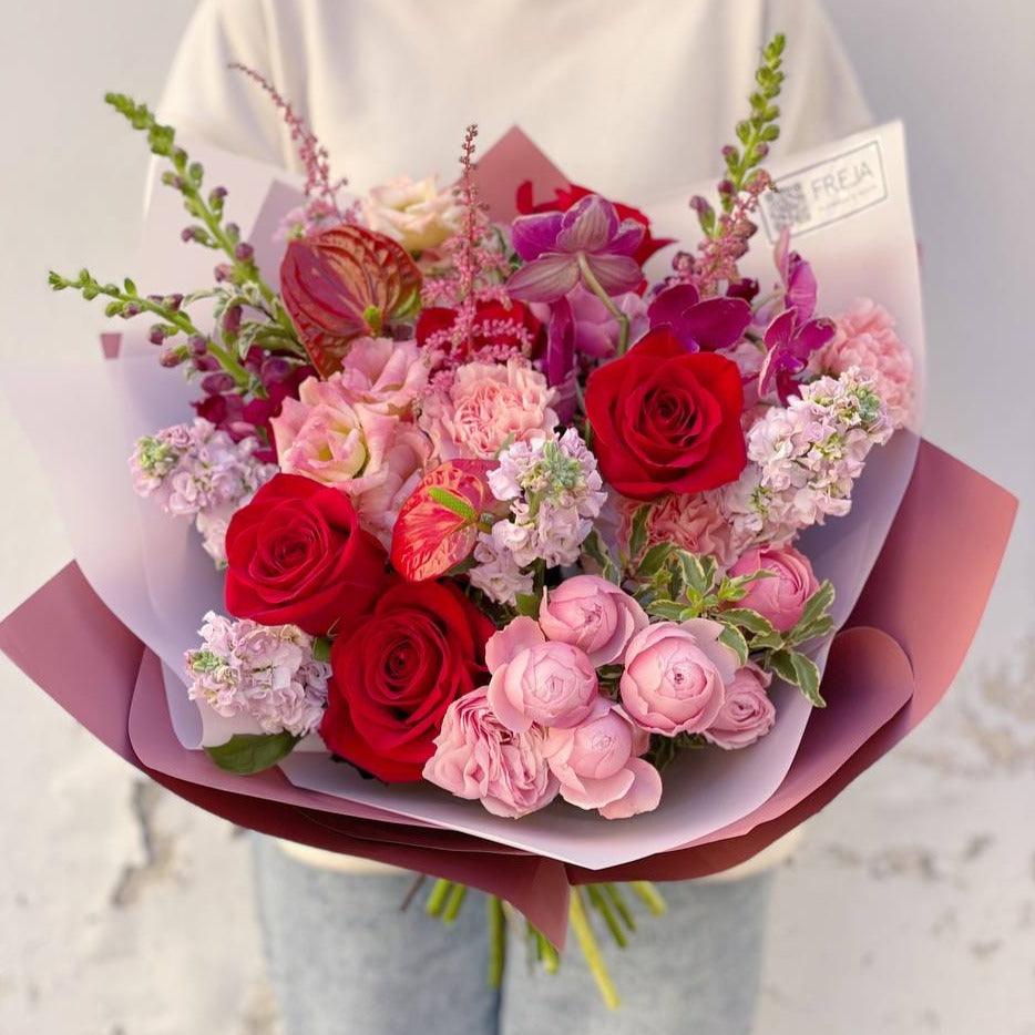 Kytice "Vášeň" - Freja Květinářství