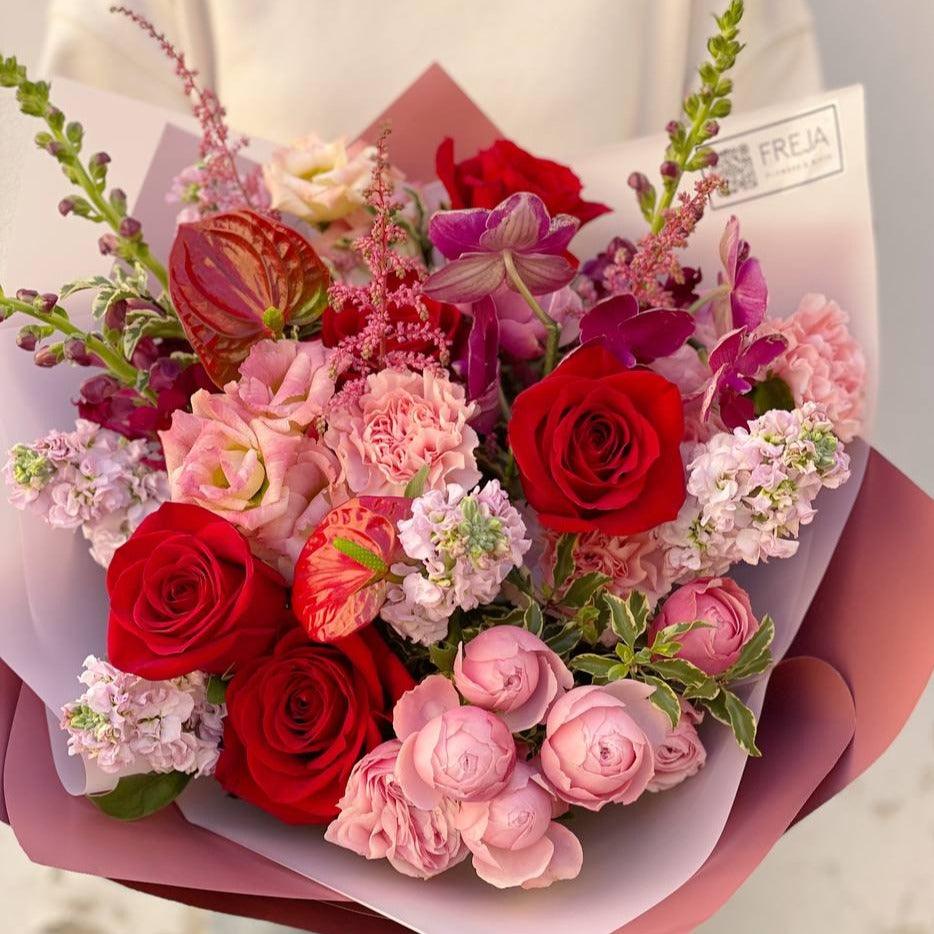 Kytice "Vášeň" - Freja Květinářství