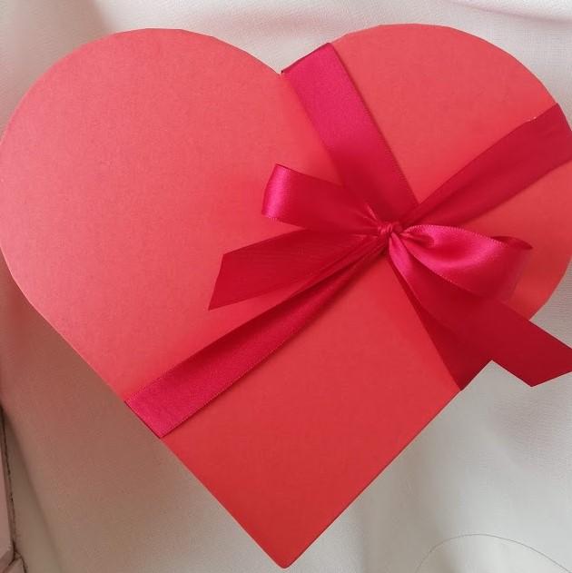 Krabice "Love" - Freja Květinářství