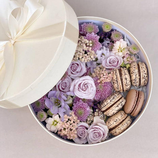 Květiny a makronky #8 - Freja Květinářství