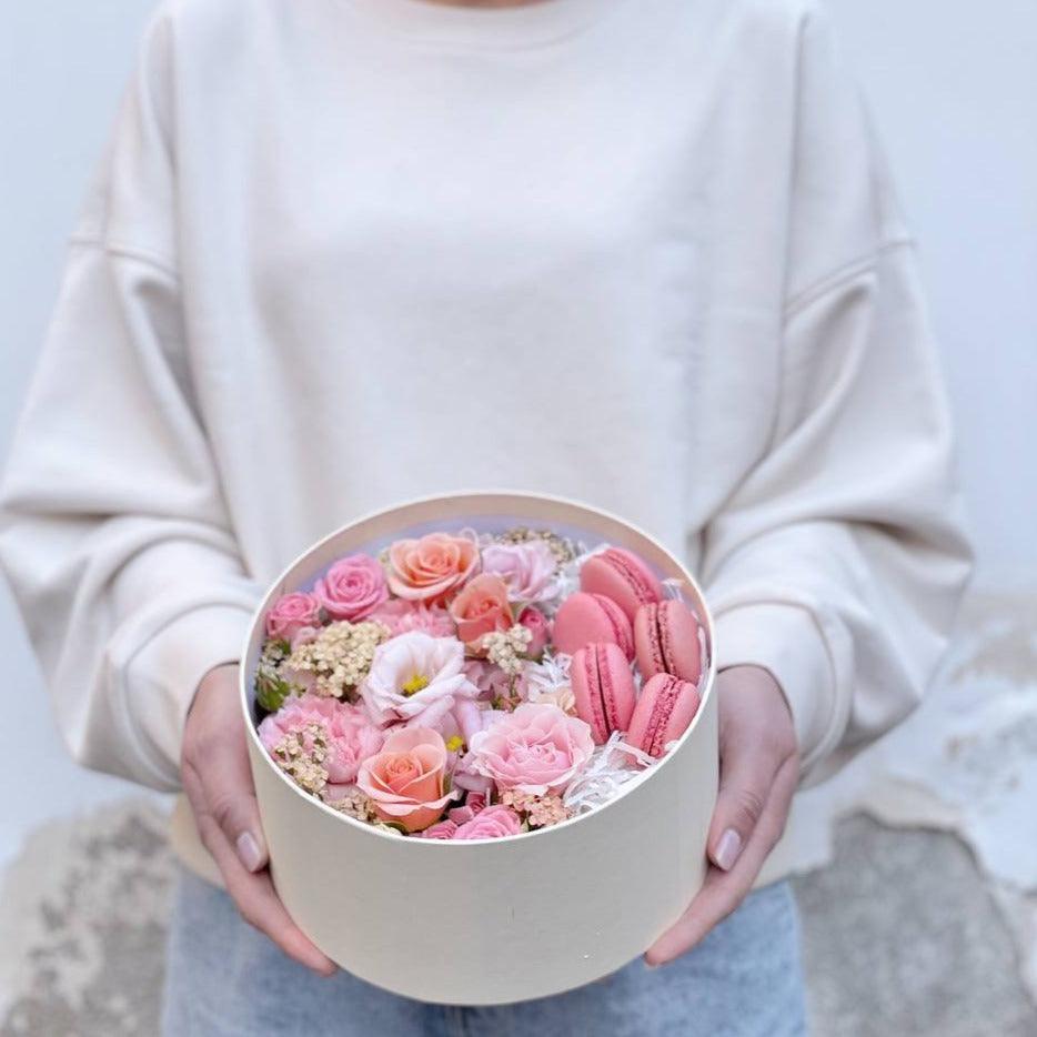 Květiny a makronky #7 - Freja Květinářství