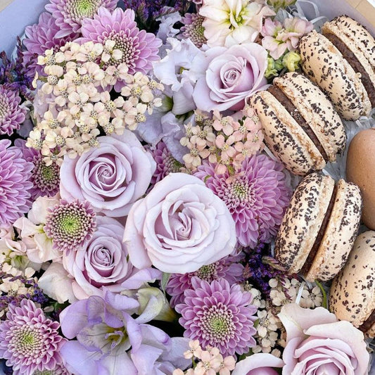 Květiny a makronky #8 - Freja Květinářství