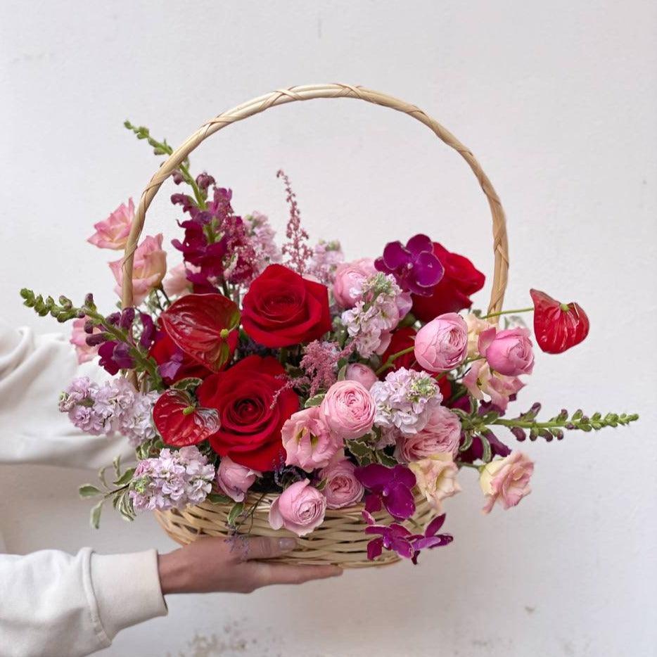 Květinový košík "Vášeň" - Freja Květinářství