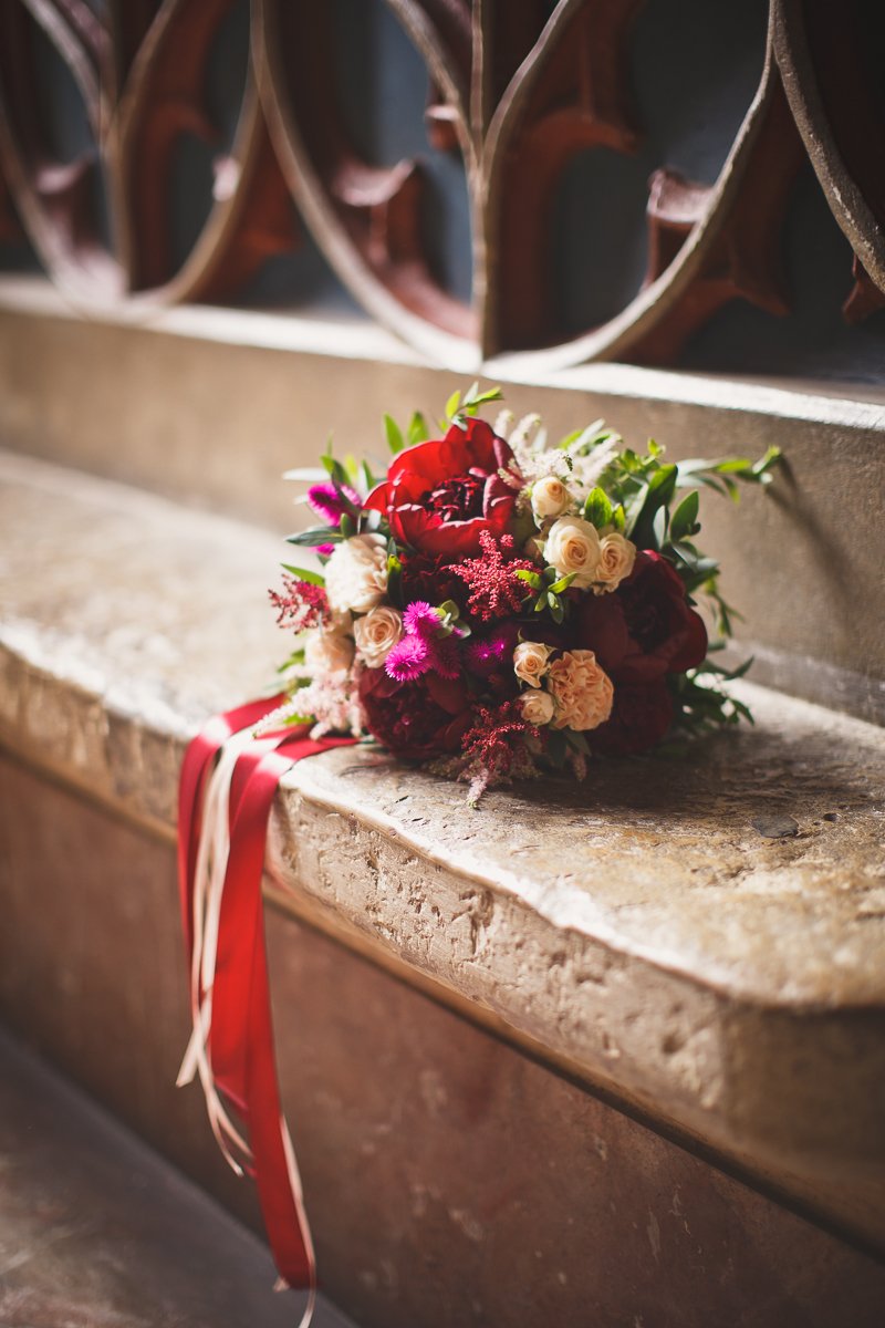 Svatební kytice bordo - Freja Květinářství